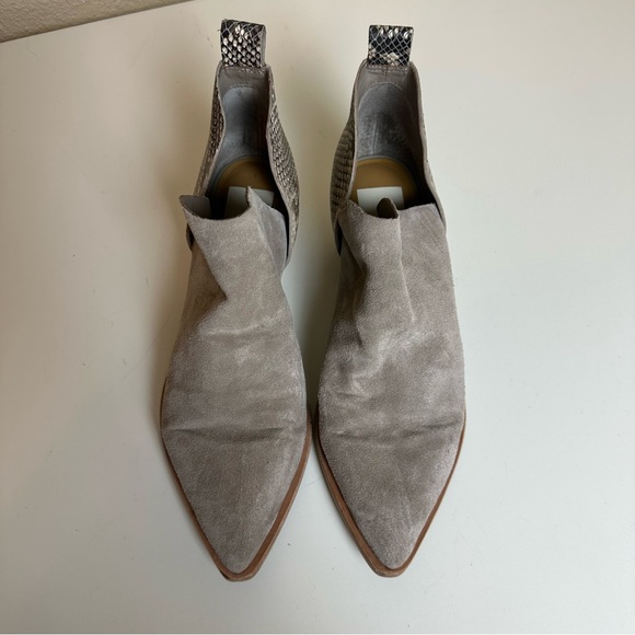 Dolce Vita Tan and Cream Ankle Booties with V-Cut Design - Picture 3 of 7